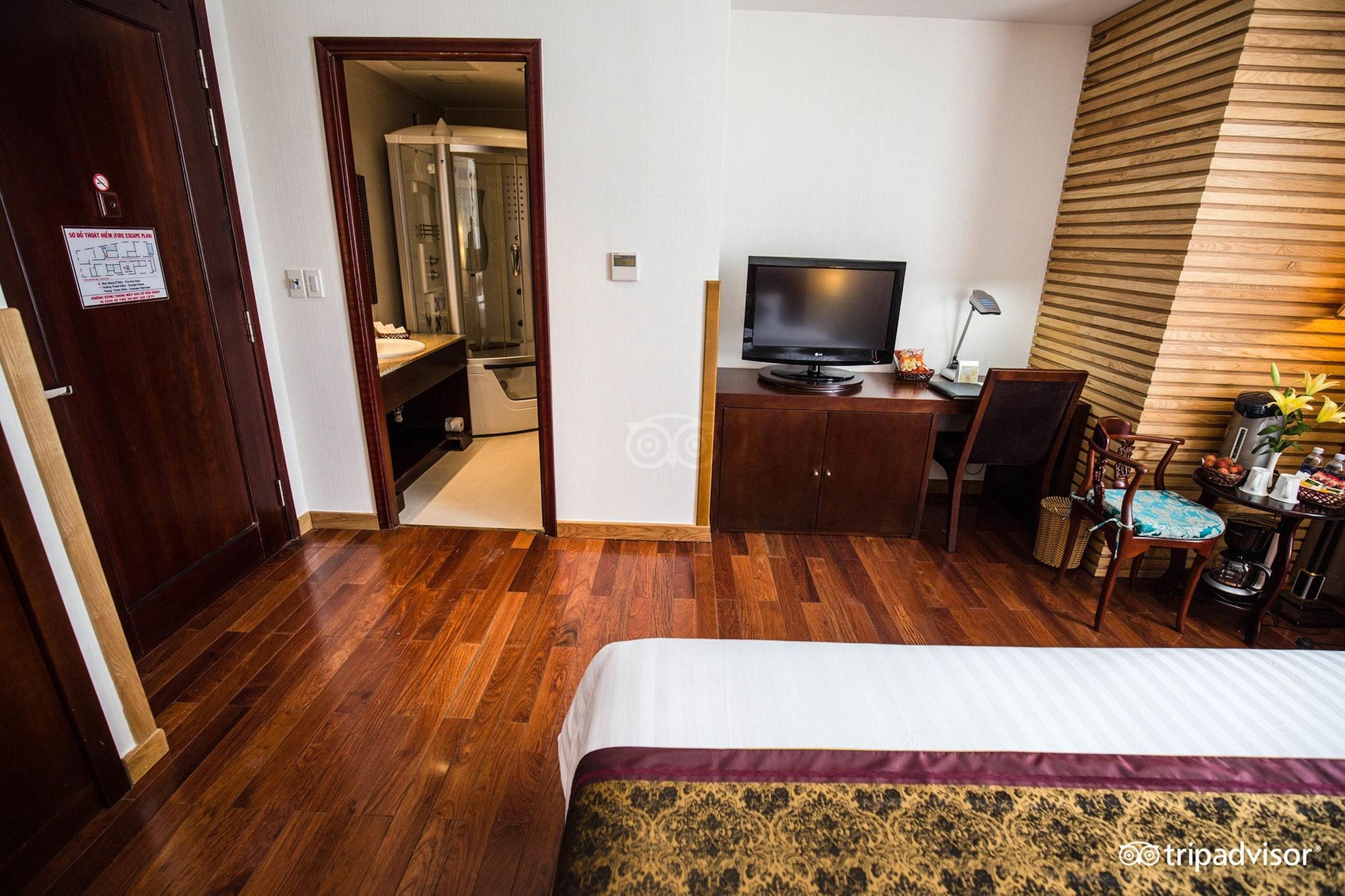 Hotel Golden Saigon 4*