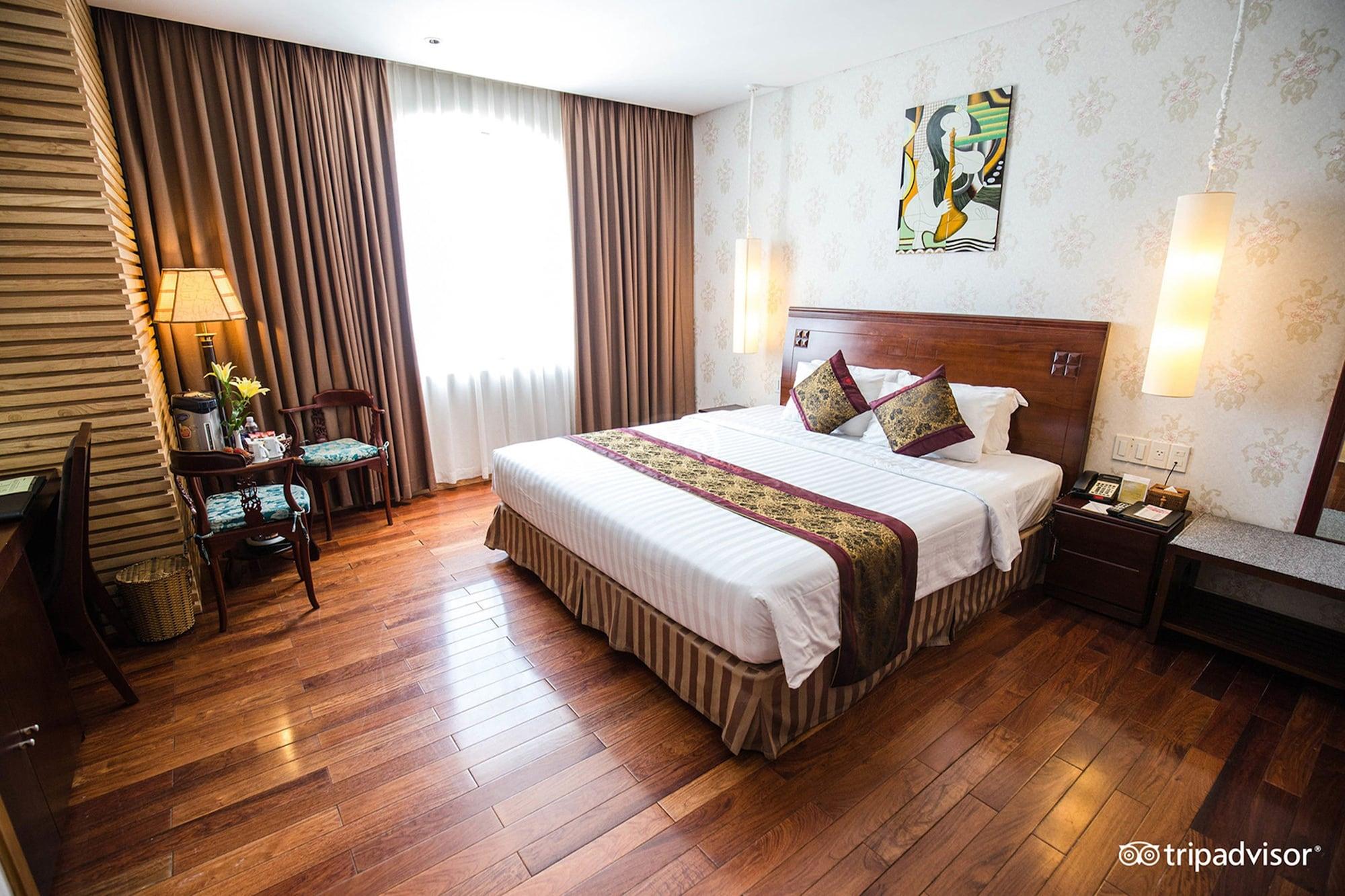 Golden Saigon Hotel