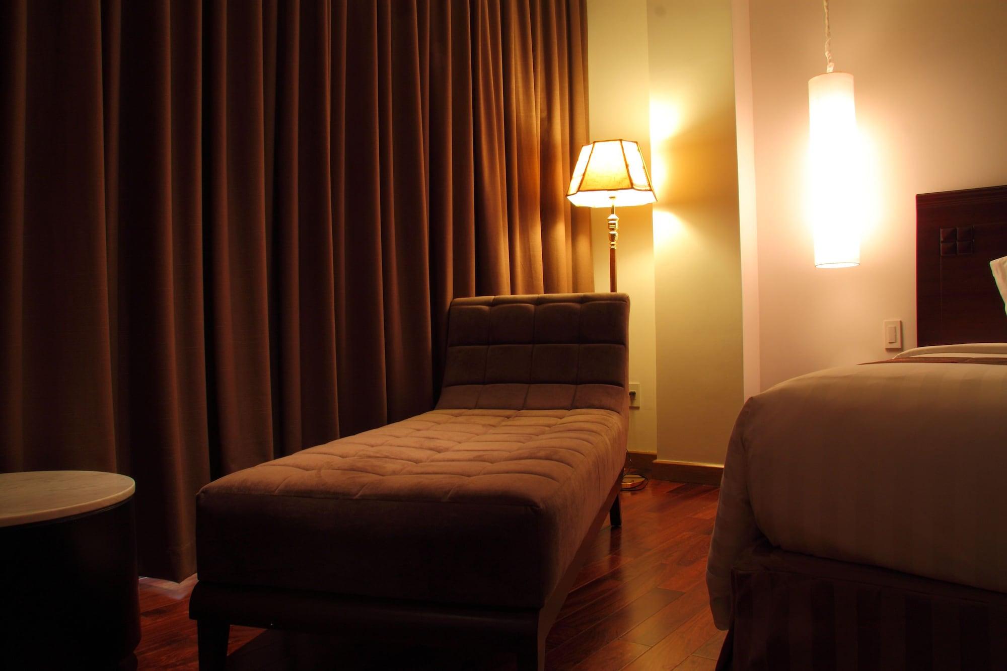 Golden Saigon 4*