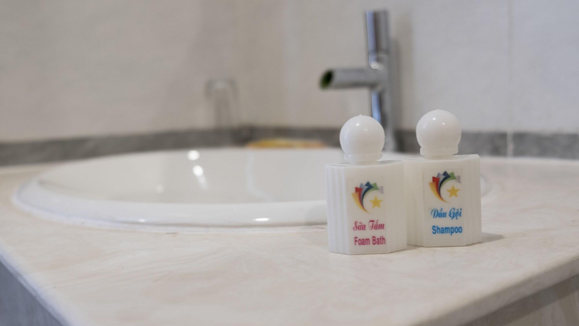 Hotel White Diamond - Airport 3*