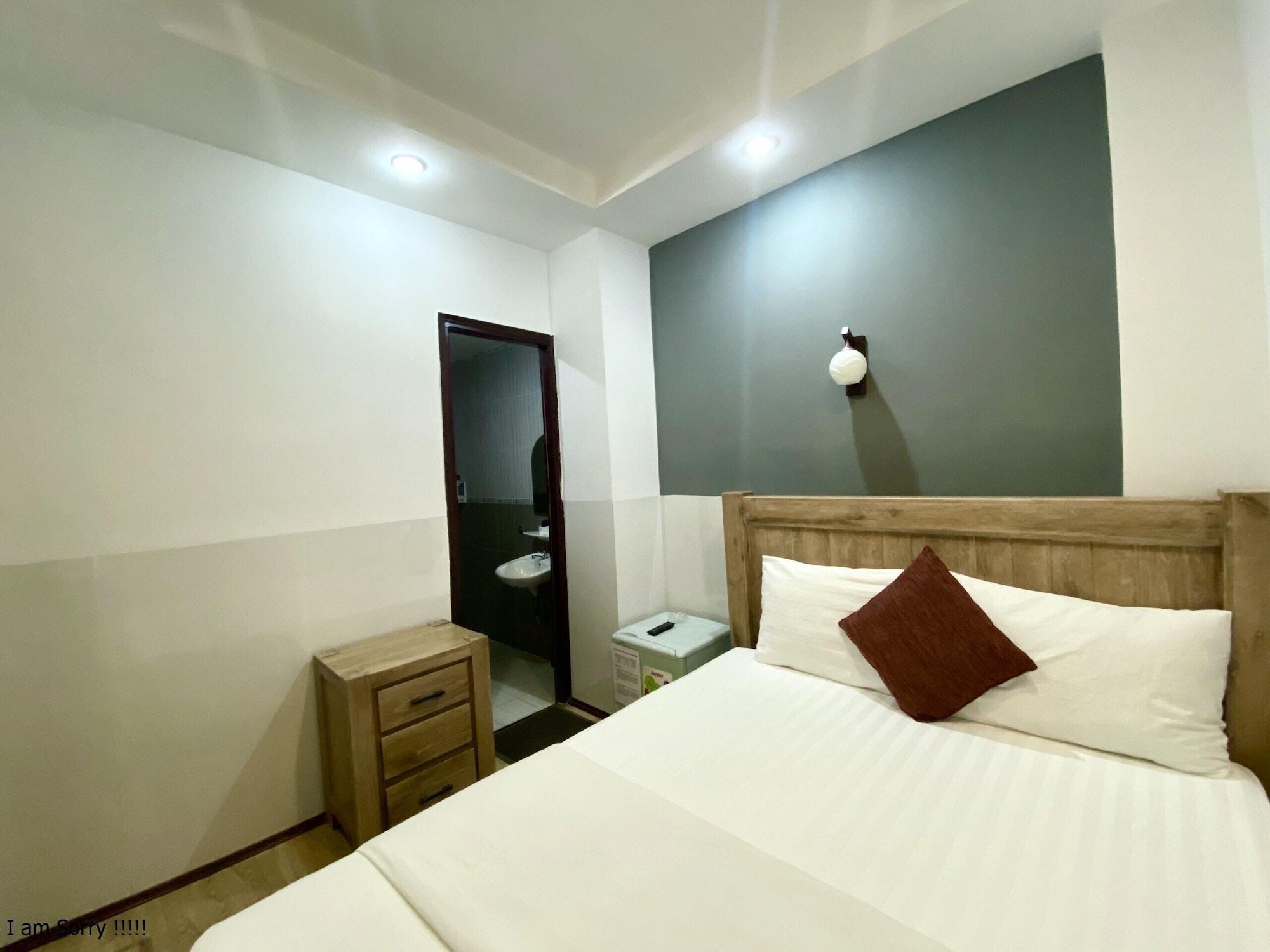 Hotel Mi Linh *