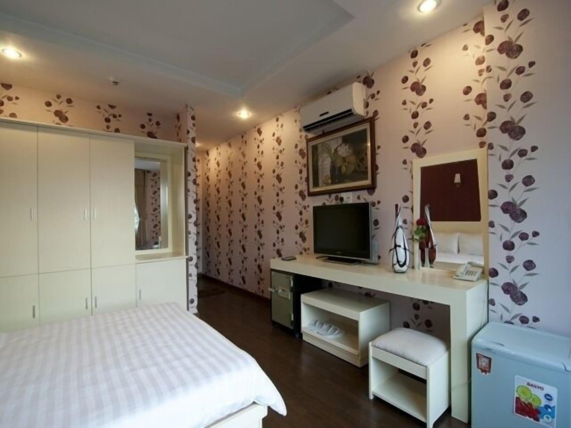 Mi Linh * Ho Chi Minh City