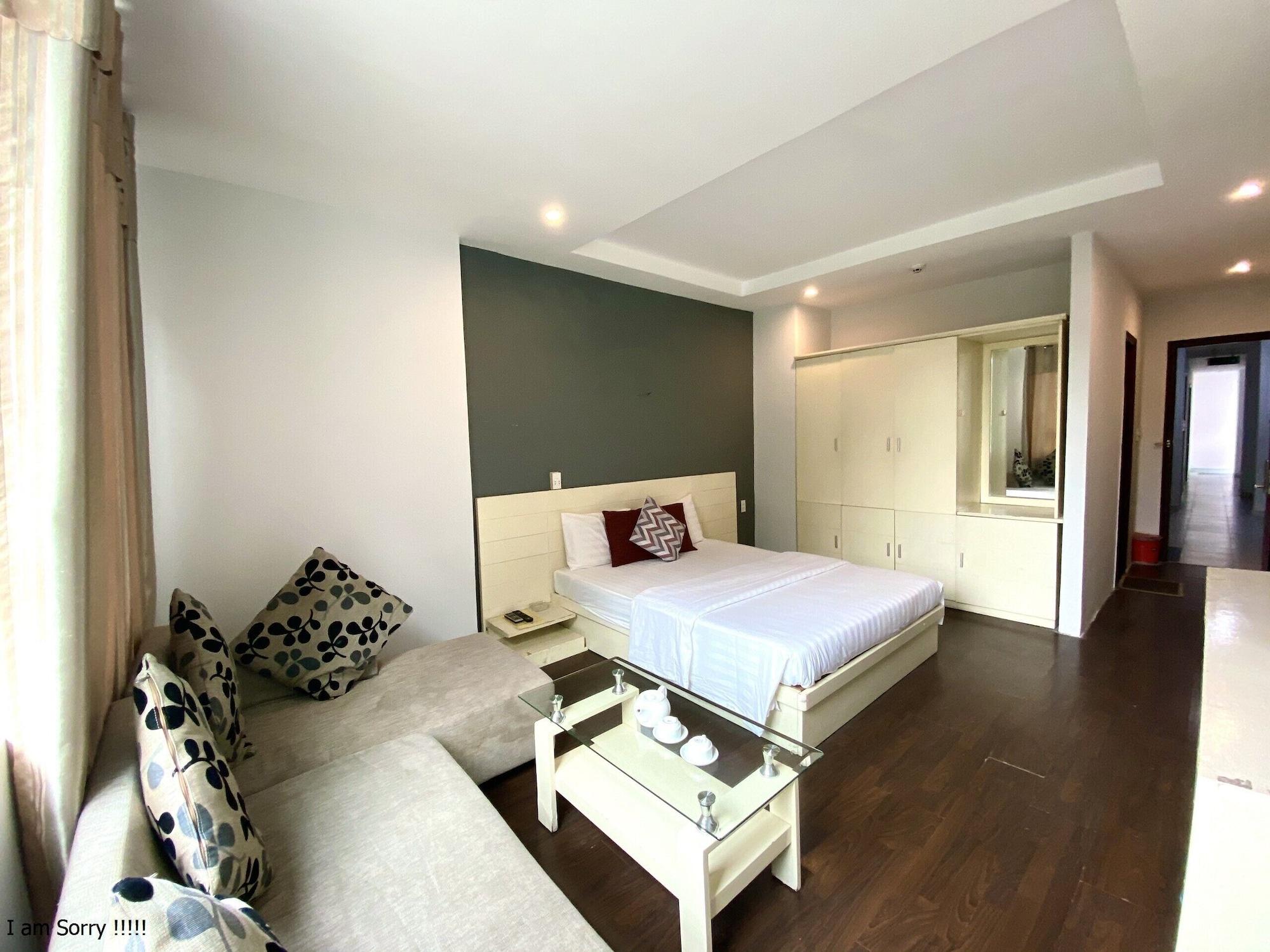 Hotel Mi Linh *