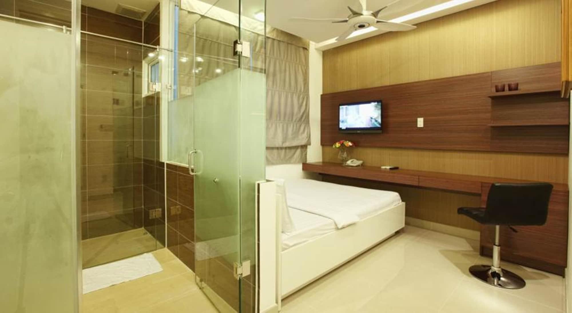 Yellow House Saigon Hotel 2*