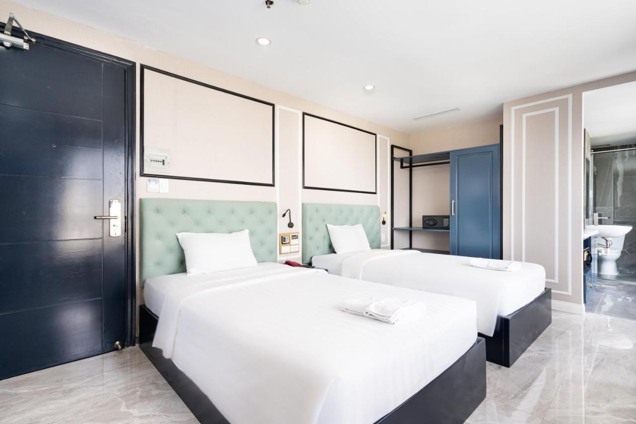 The Arrivals From Sunland 3*