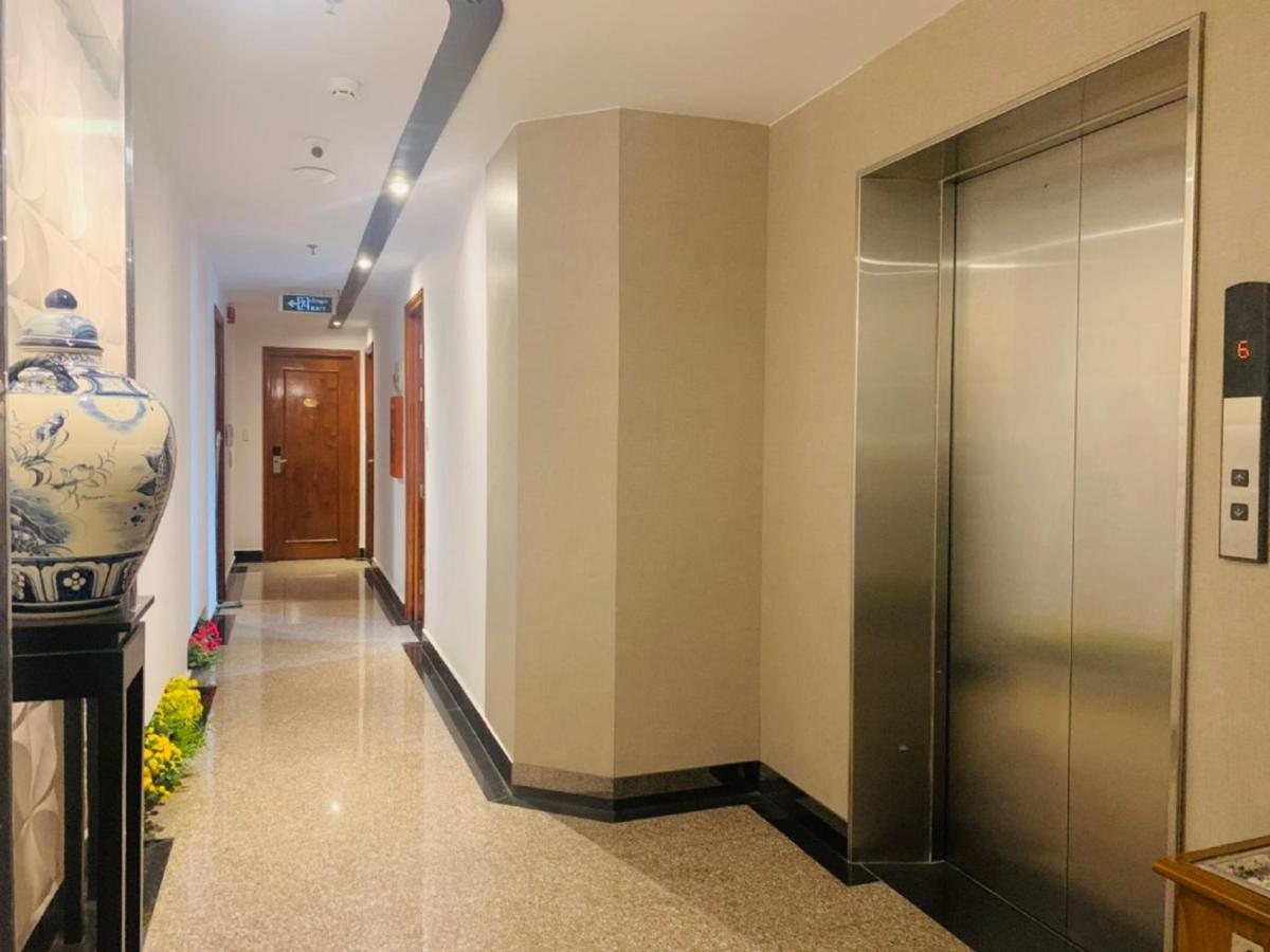 Hotel White Lotus Saigon 3*