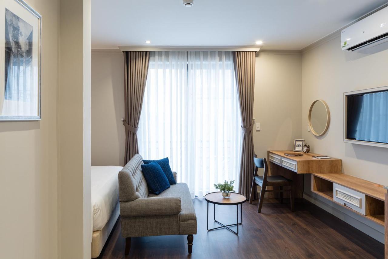 Charmaine's & Aparthotel