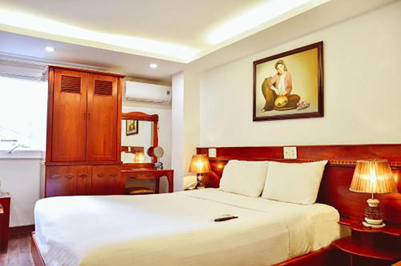 Valentine Boutique - 29 Bui Vien Street 3* TP. Hồ Chí Minh