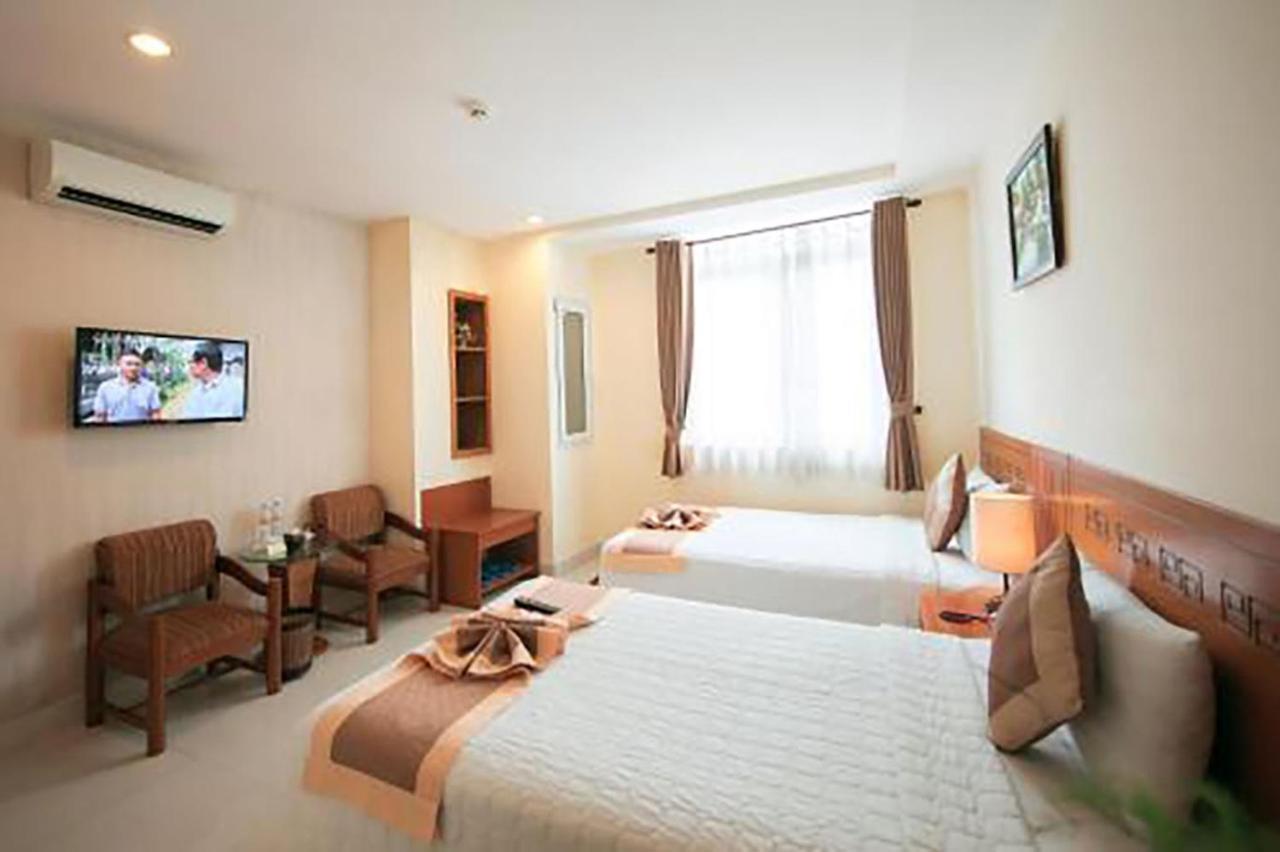 Khách sạn Valentine Boutique - 29 Bui Vien Street 3*