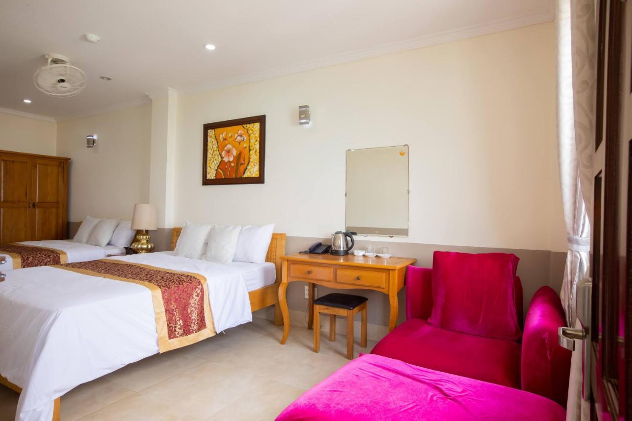 Hotel Atana 2*
