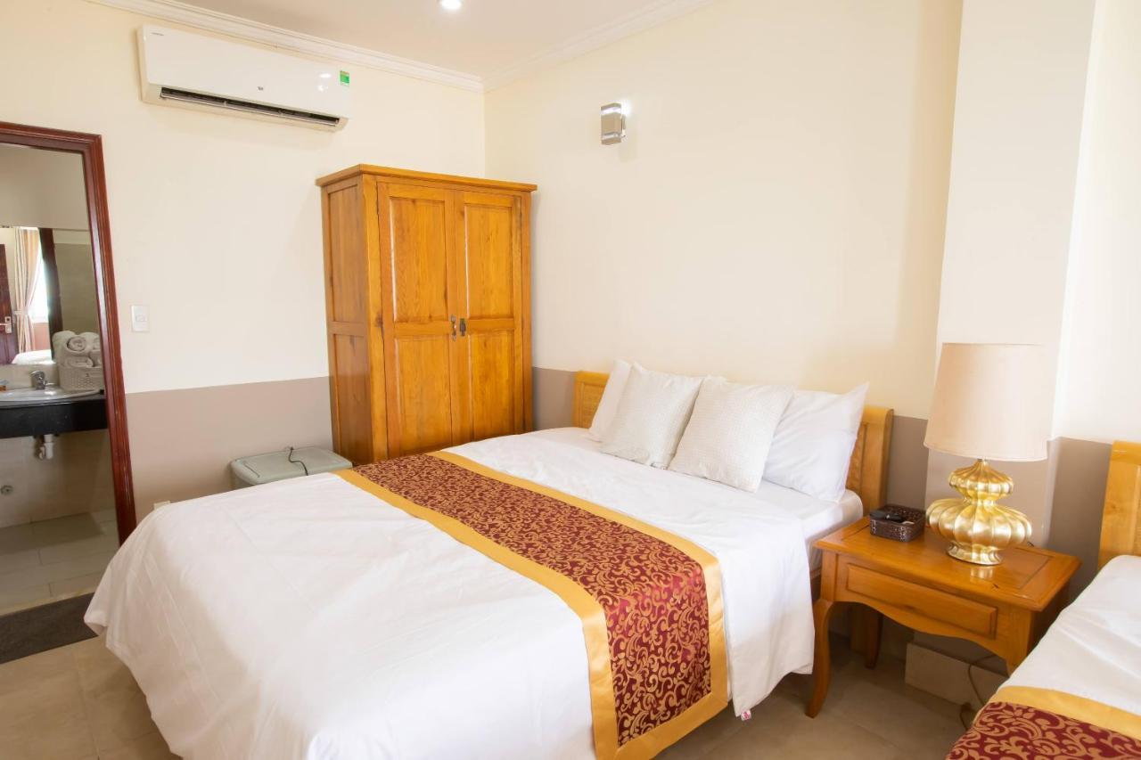 Hotel Atana 2*