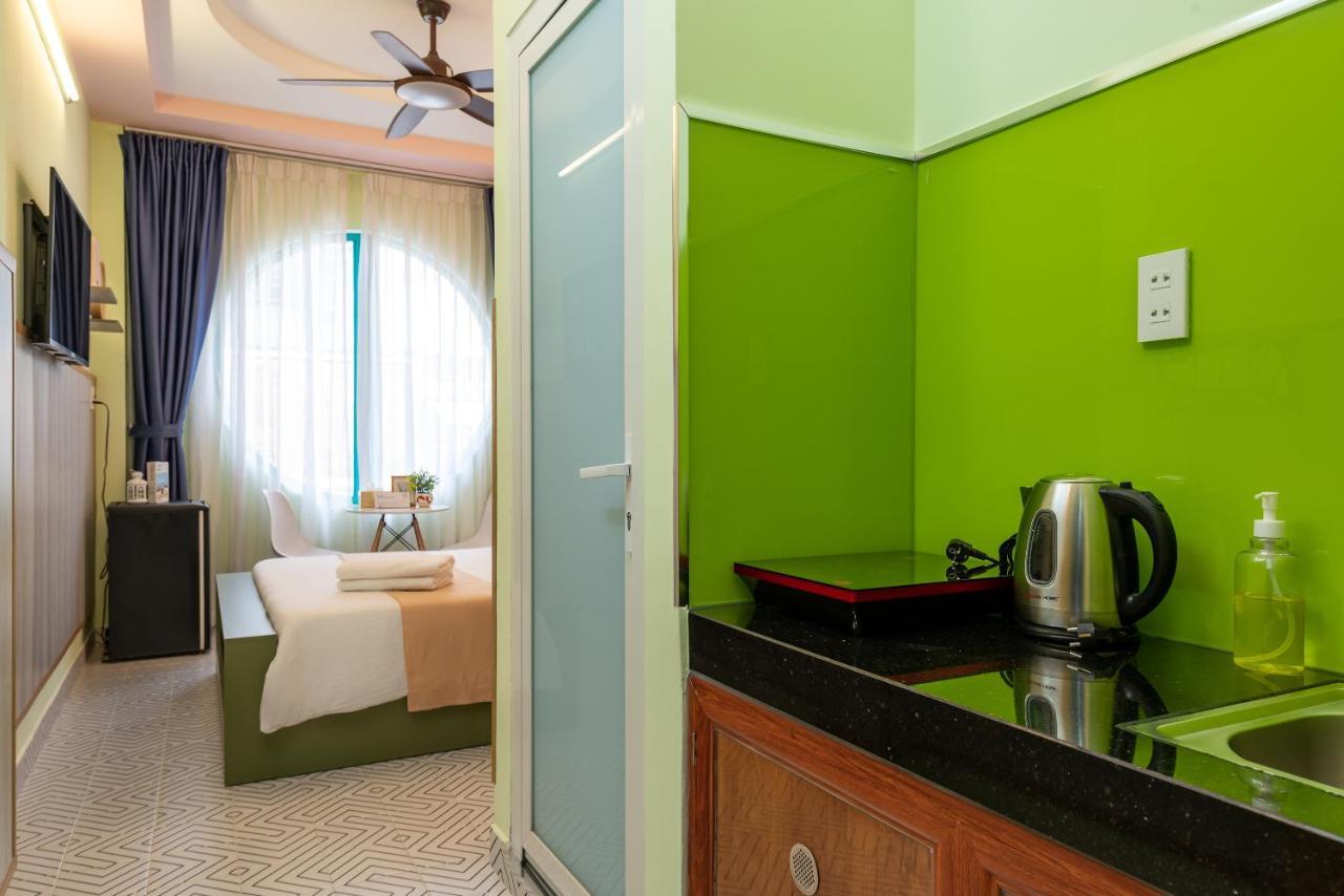 Cozrum Homes - Delightful Corner 2 Apartment