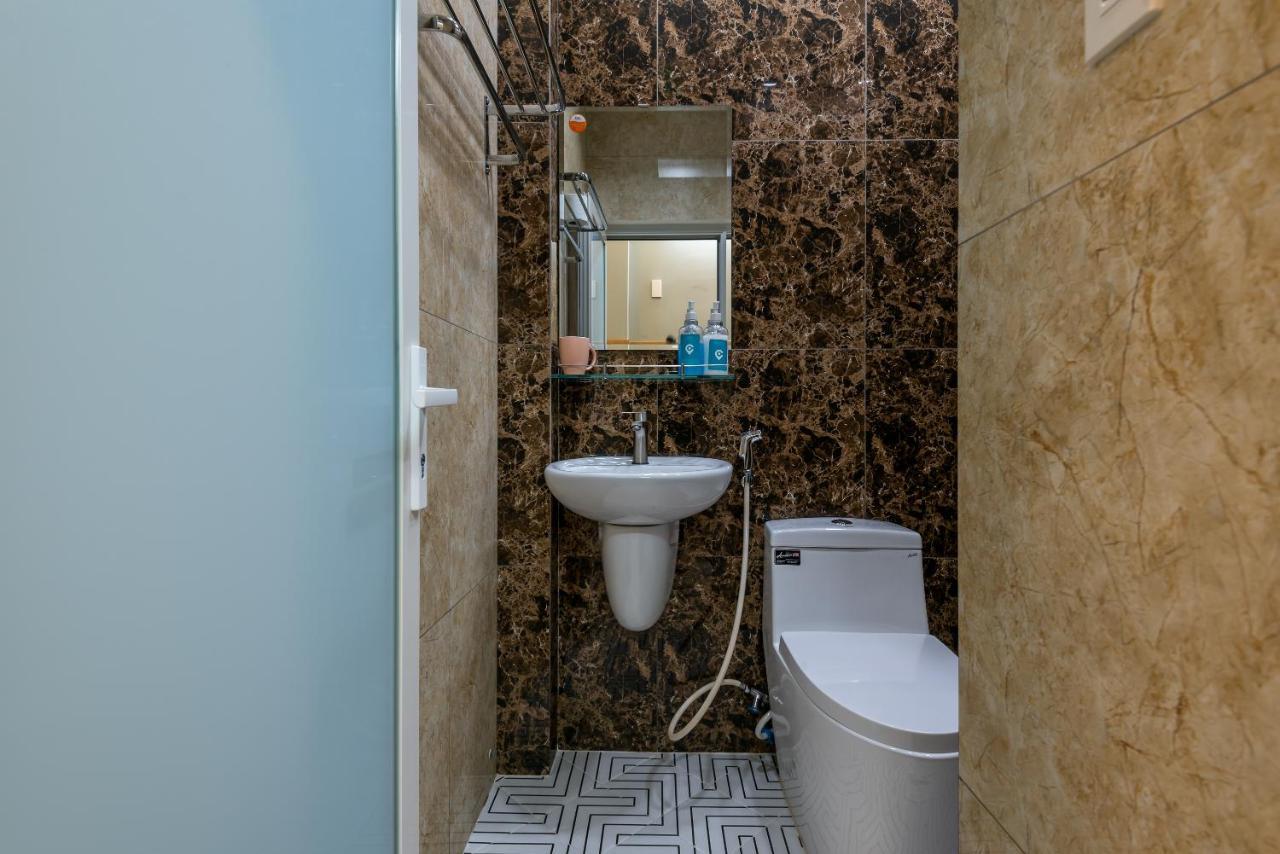 Cozrum Homes - Delightful Corner 2 Apartment