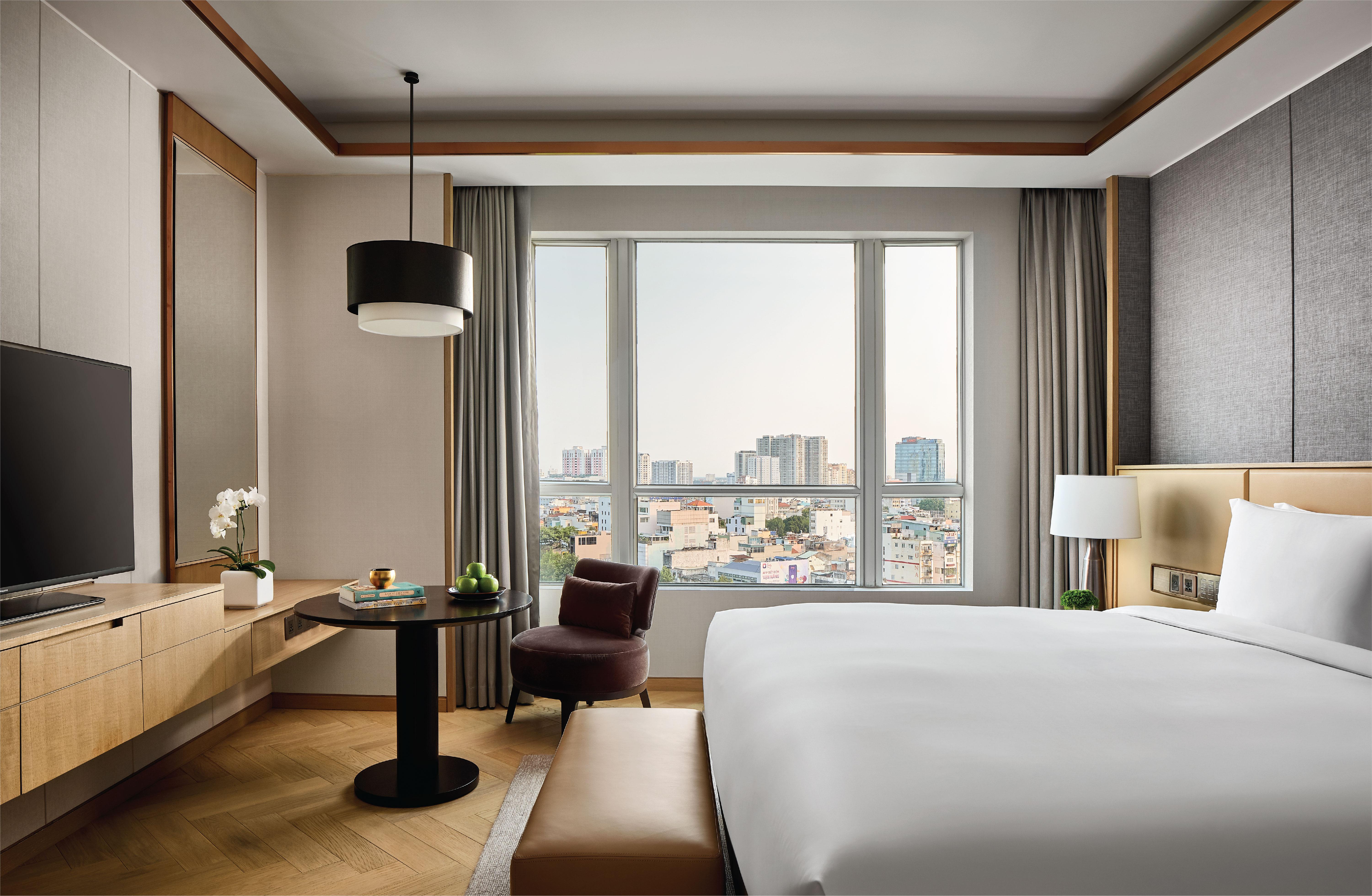 New World Saigon 5*