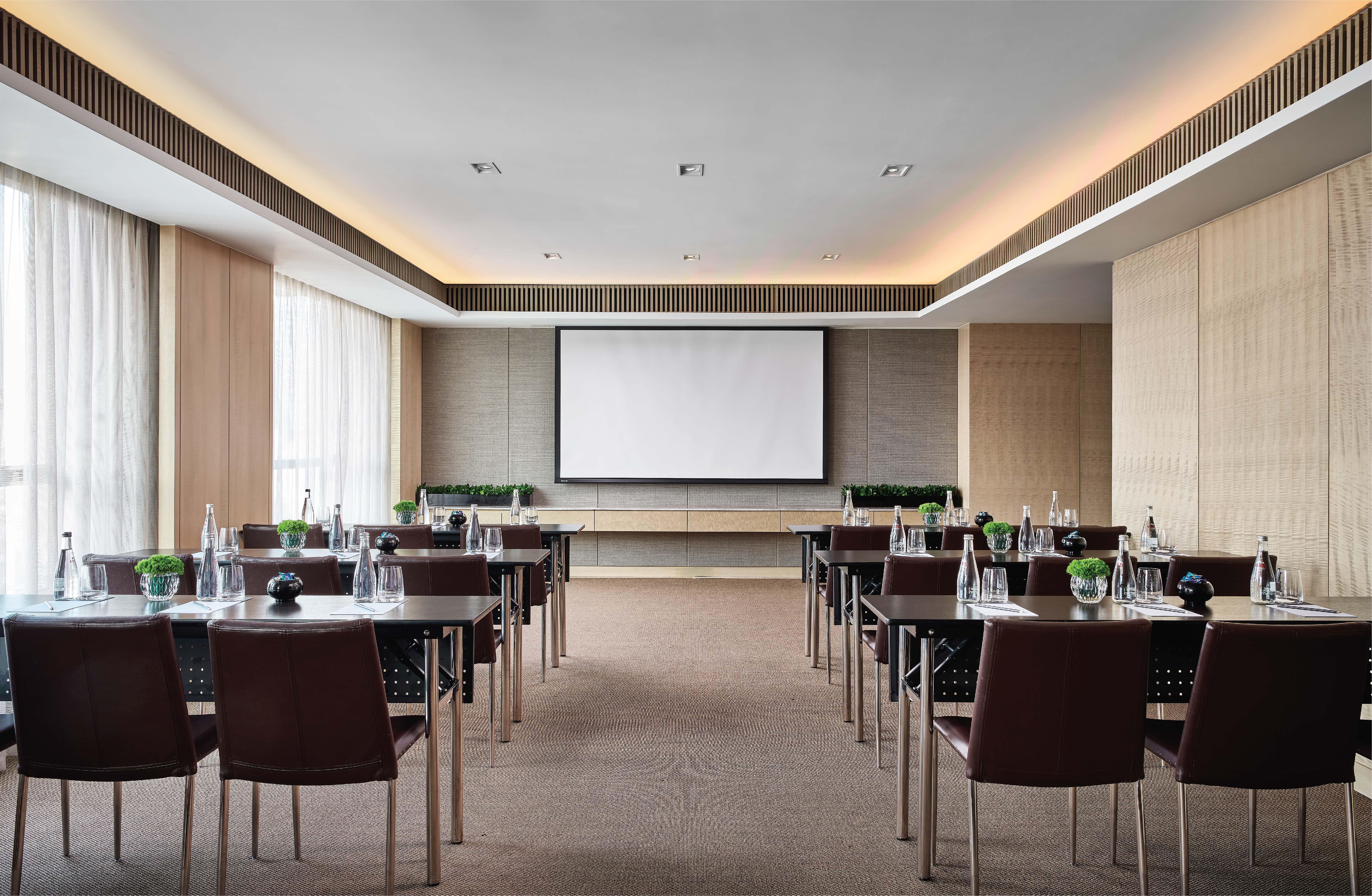 New World Saigon Hotel 5*