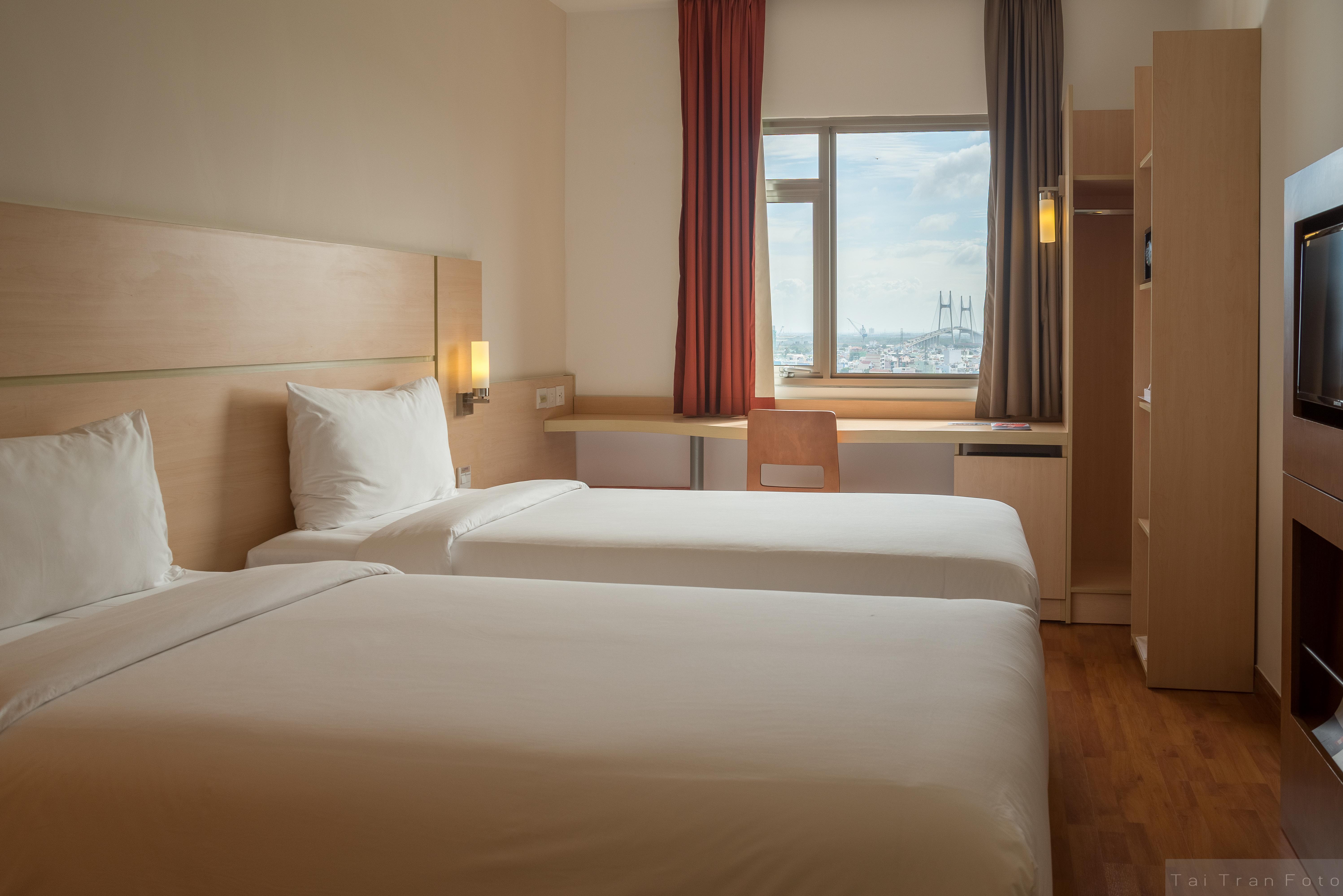 Ibis Saigon South Hotel 3*