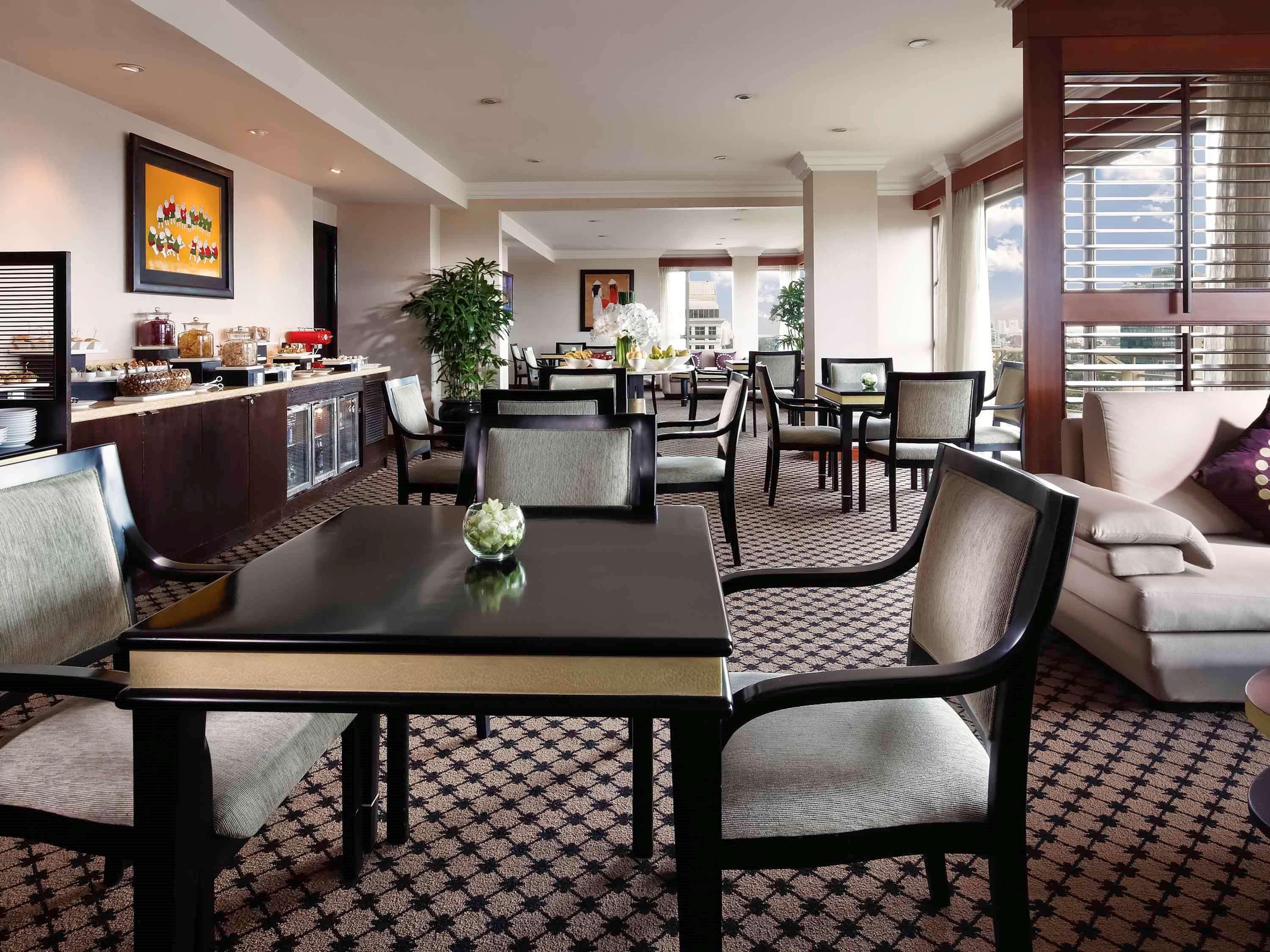 Sofitel Saigon Plaza 5*