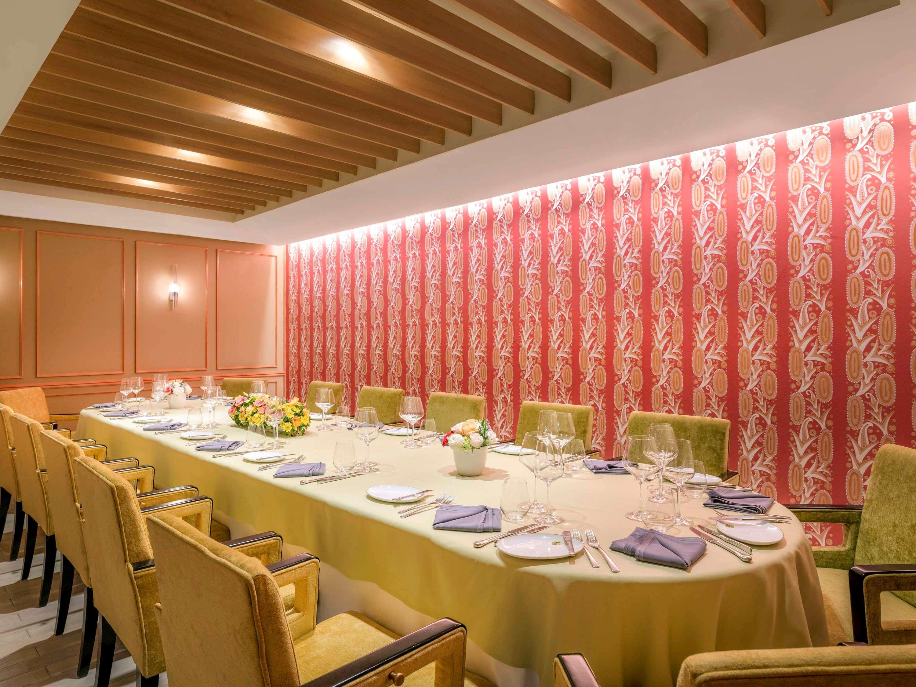 Sofitel Saigon Plaza Hotel