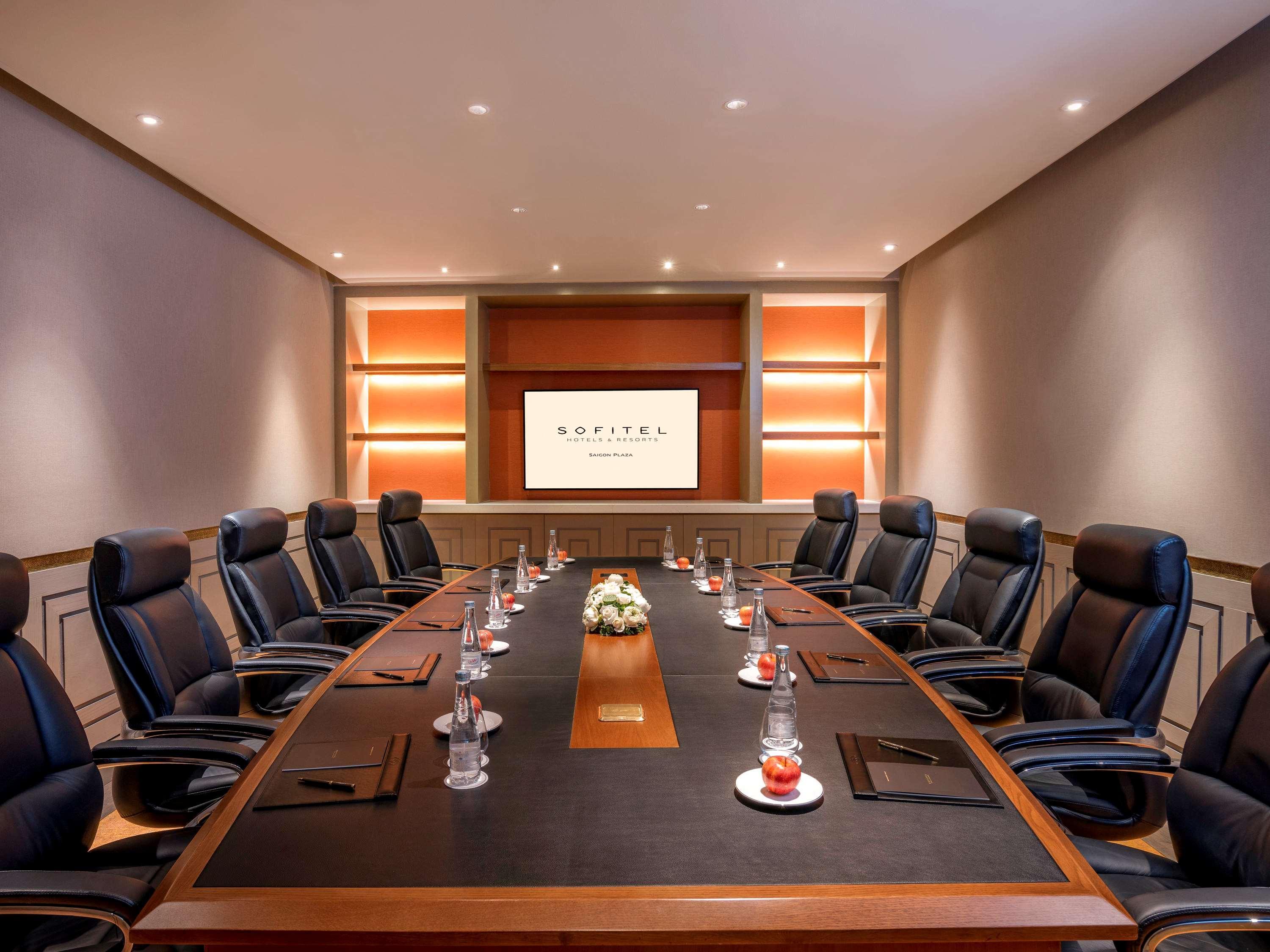Sofitel Saigon Plaza Hotel