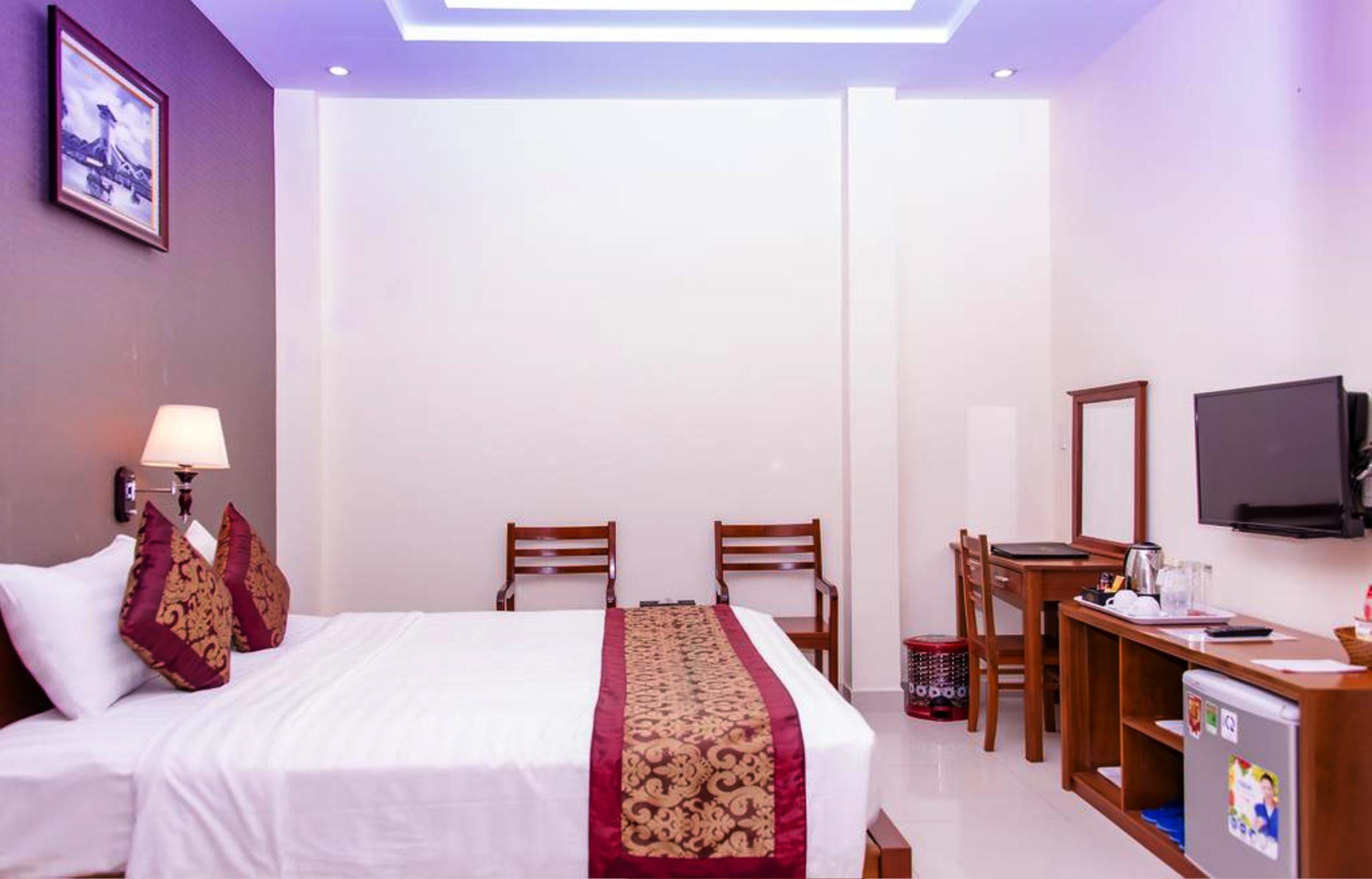 Hotel Airport Saigon - Gan Am Thuc Dem Cho Pham Ho Chi Minh City