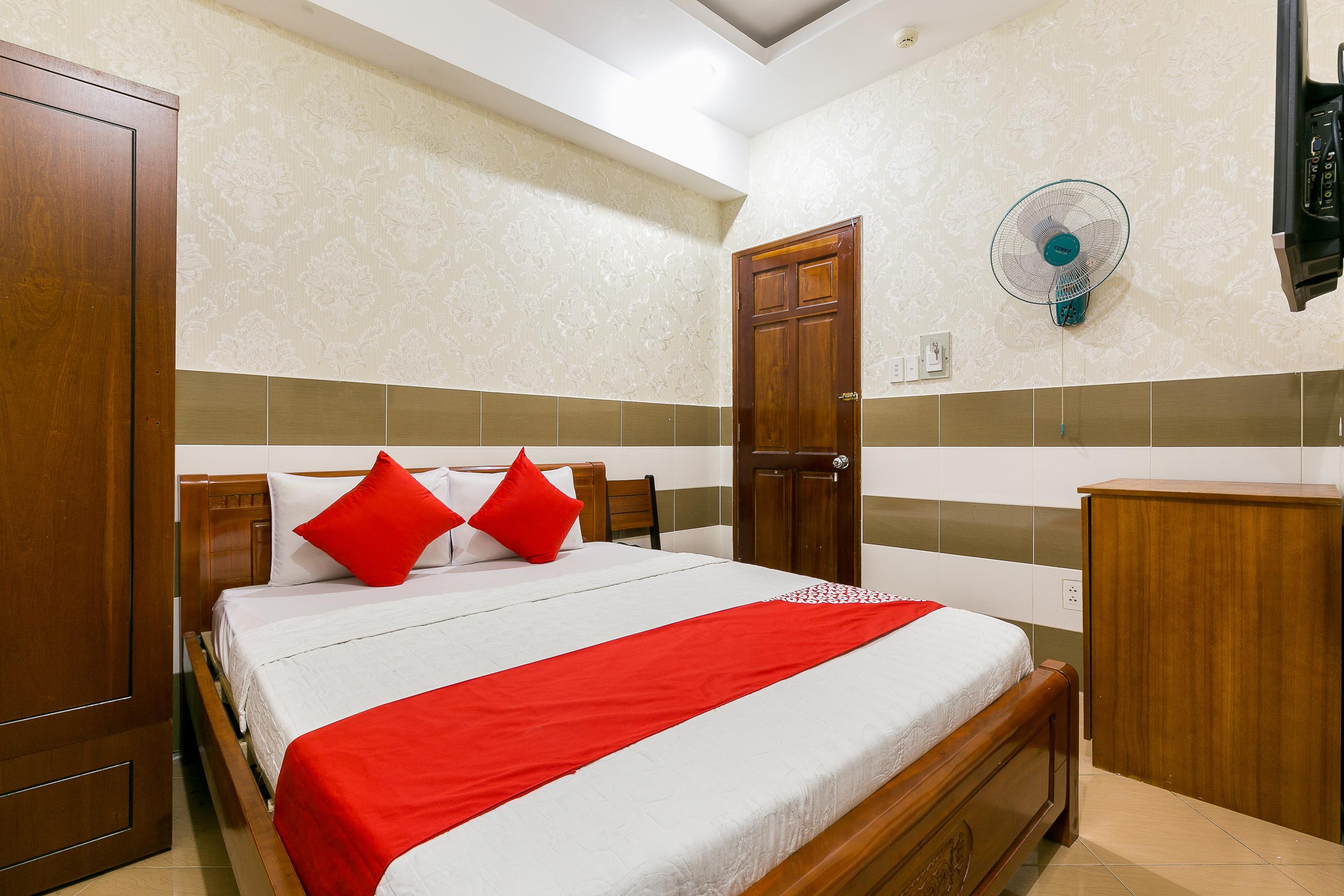 Binh Dung Hotel Ho Chi Minh City
