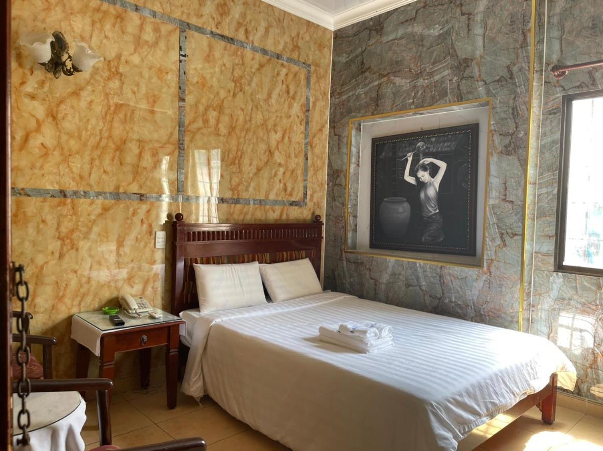 Hotel Nhu Y - City Centre *