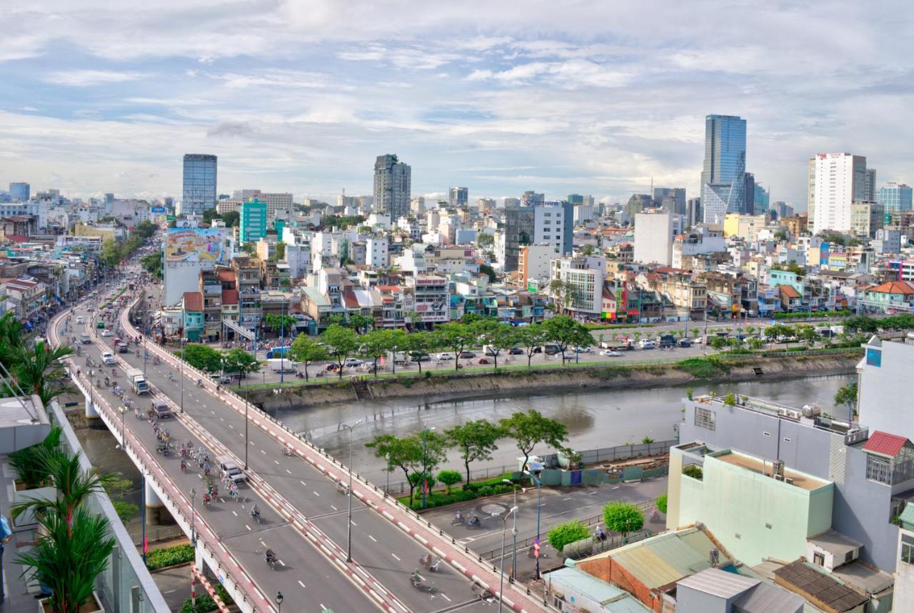 Goda - Saigon Rivergate Rooftop Pool Apartment *