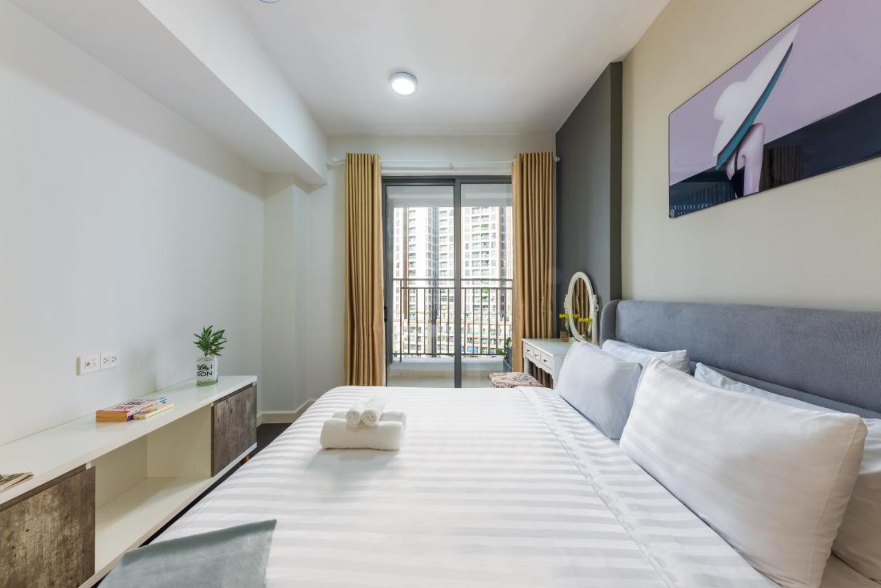 Goda - Saigon Rivergate Rooftop Pool Ho Chi Minh City