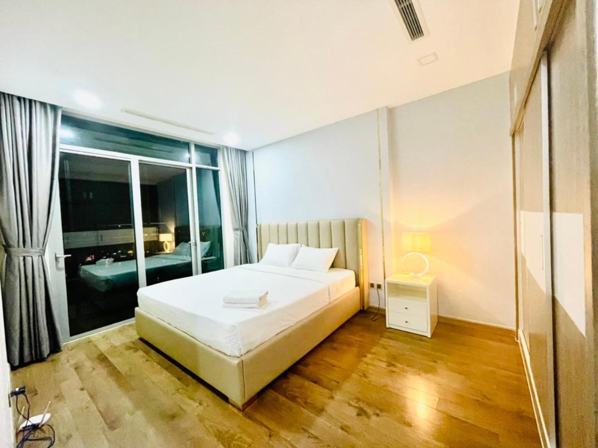 Landmark - Vinhomes Airbnb Apartment *