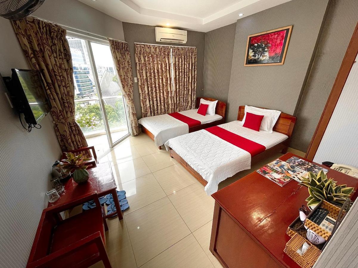 Quang Hoa Airport Hotel