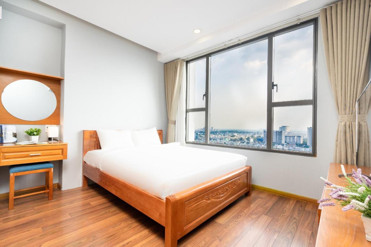 Infinity Pool Signature - Saigon Rivergate Ho Chi Minh City