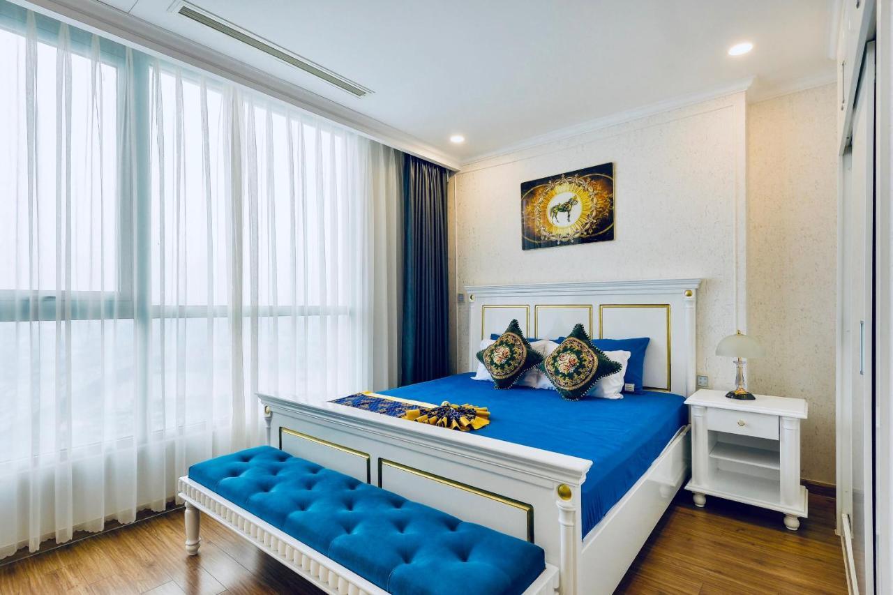Vinhomes Premium *