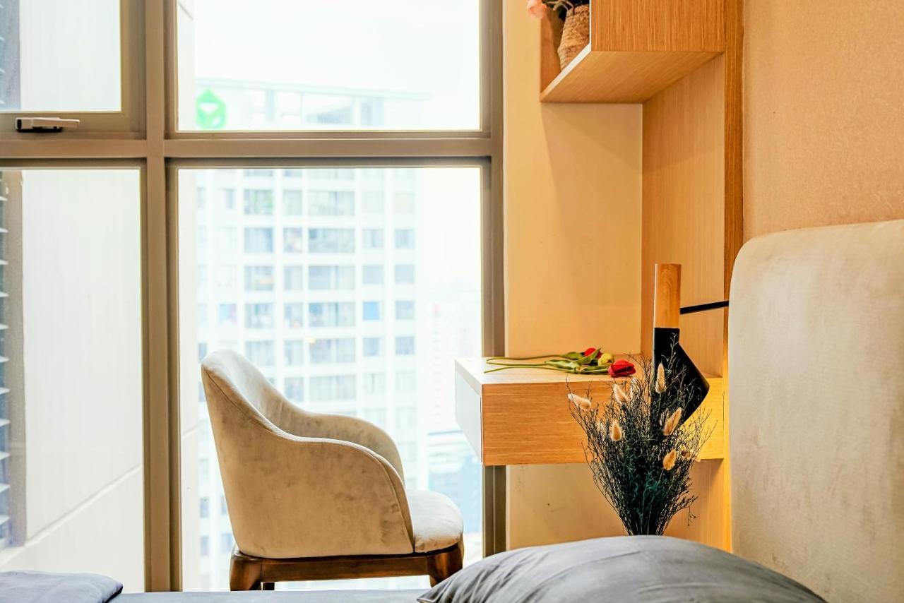 Soho Spacious Aparts, Location *