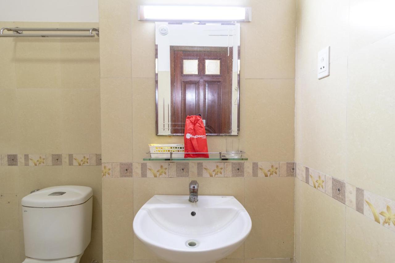 Reddoorz Near Tan Huong Market 2 2*