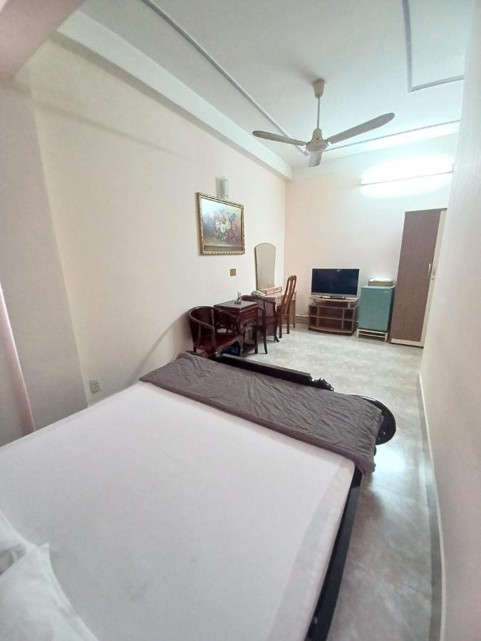 Nhat An Hotel *