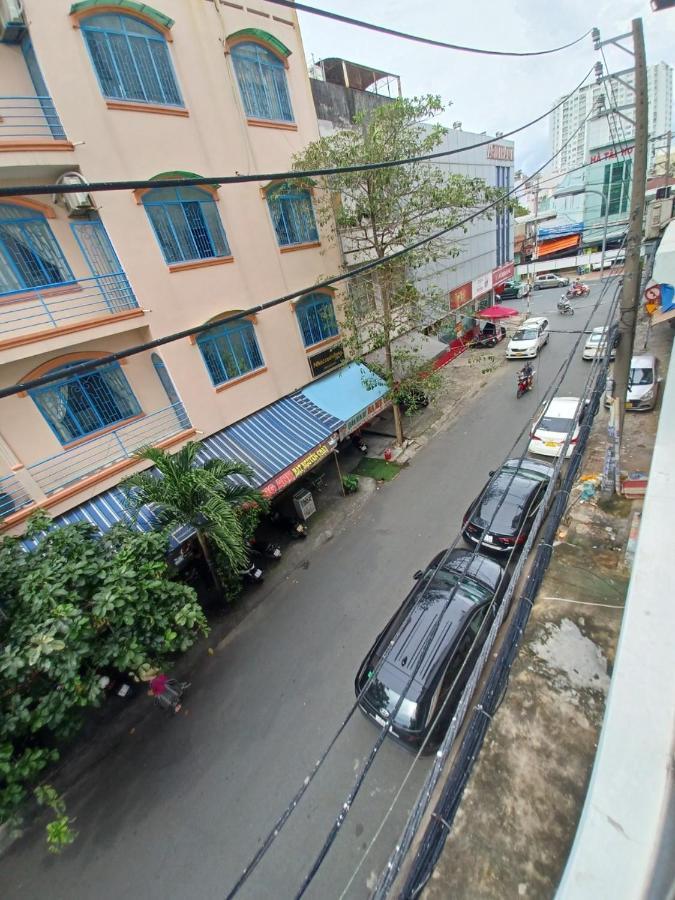 Hotel Nhat An *