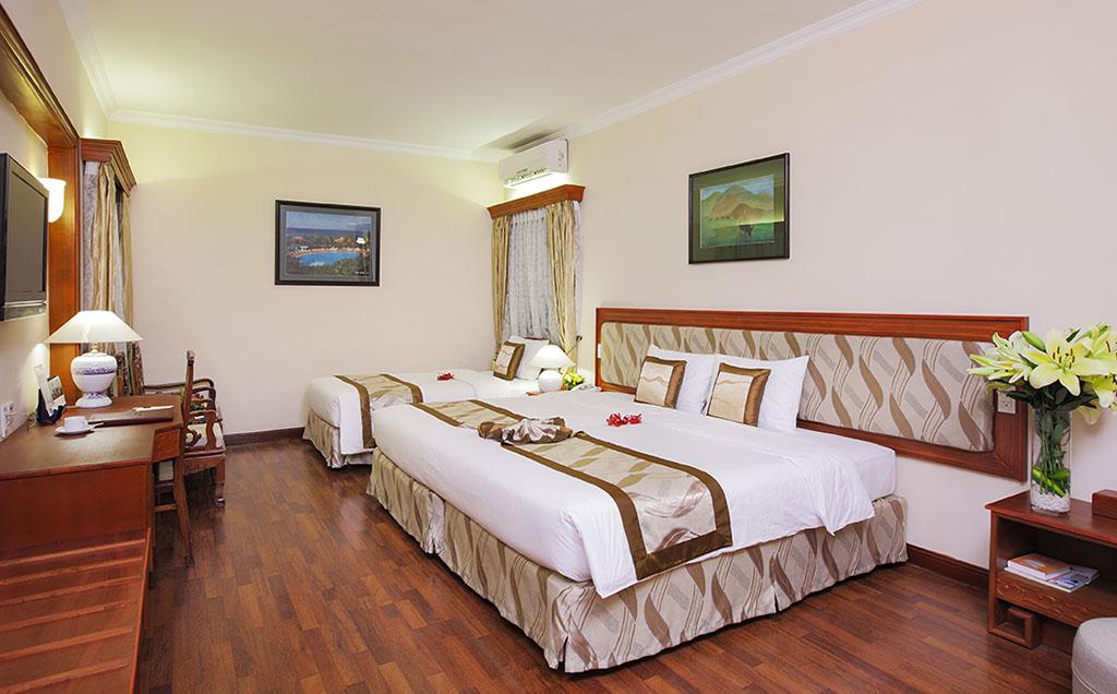 Royal Saigon 4*