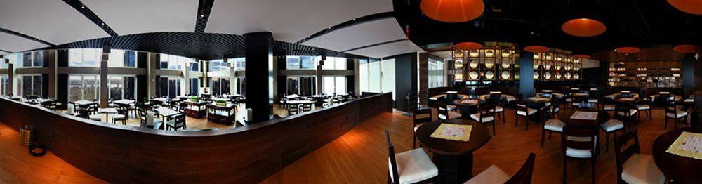 Hotel Cosmopolitan Ho Chi Minh City