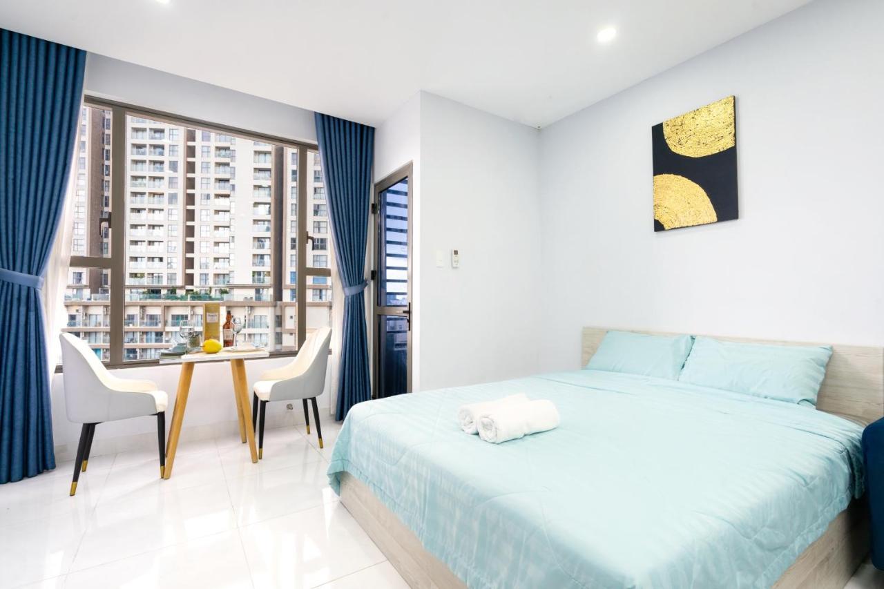 Zo Rivergate Center Free Pool Ho Chi Minh City