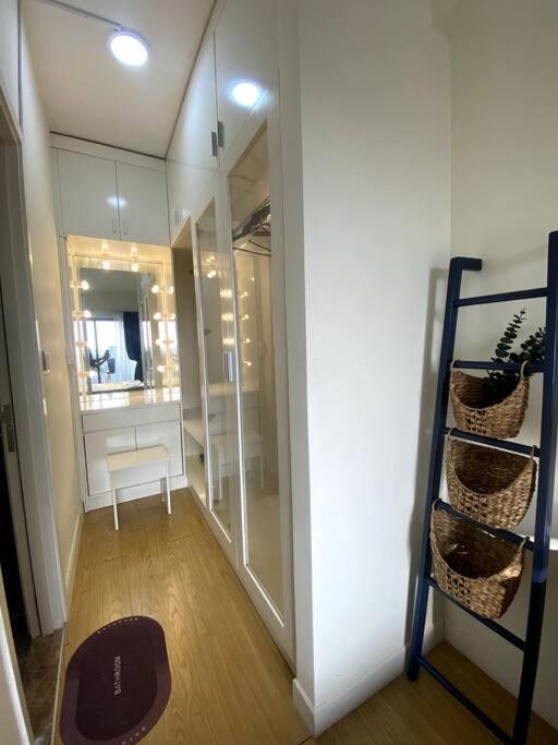 Cozy 2 Bedrooms Masteri Thao Dien