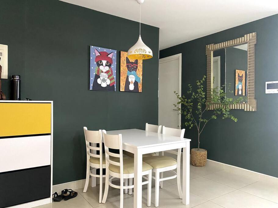 Cozy 2 Bedrooms Masteri Thao Dien *