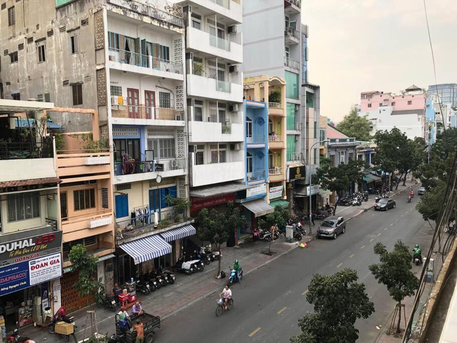 Authentic Saigon Loft In The Heart Of Apartment *