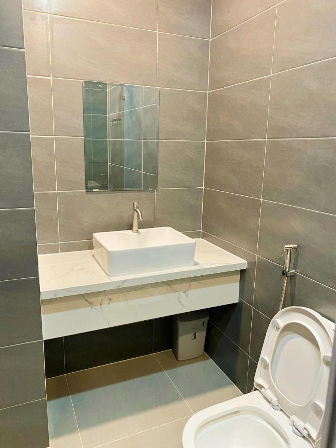 Start House Cohousing Walk 5 Minutes To The Airport * Ho Chi Minh City