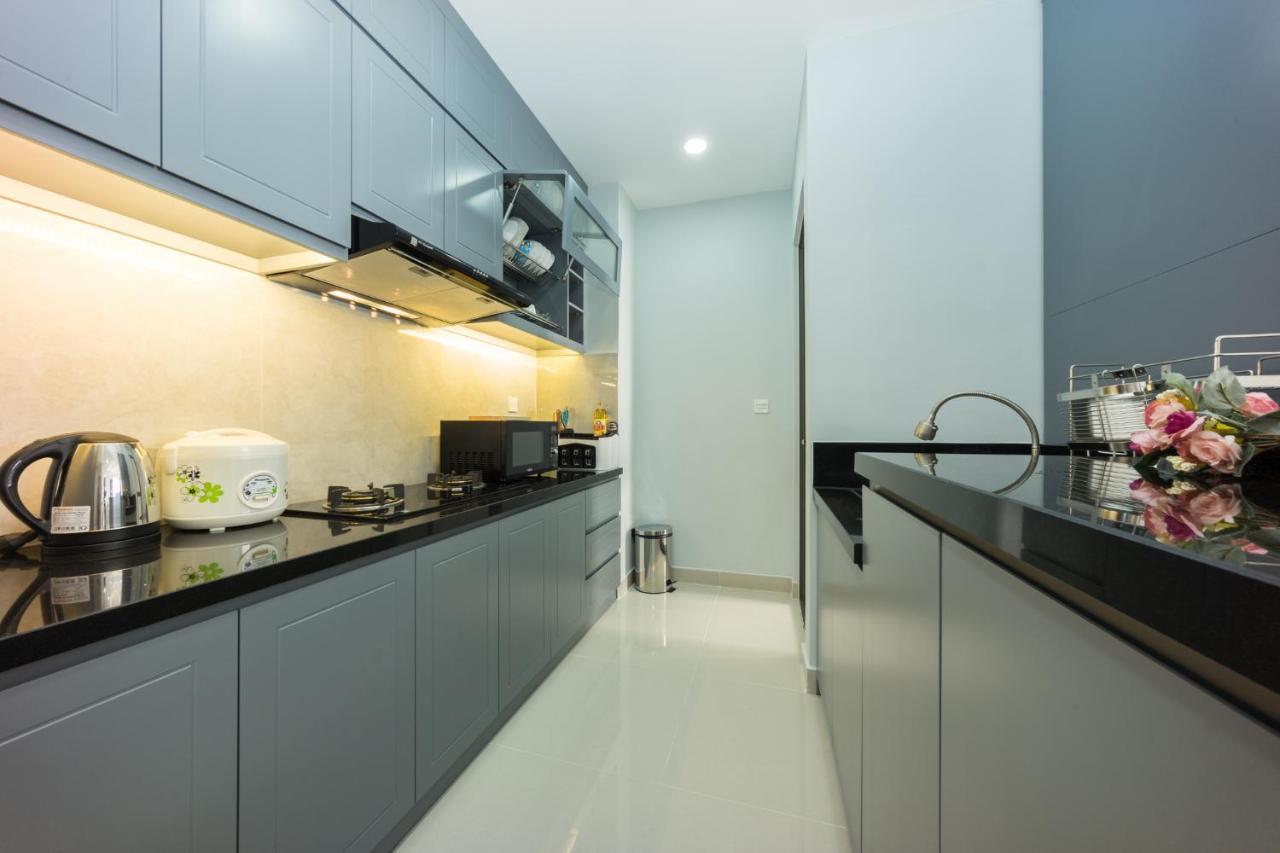2brs View In The Heart Of Saigon - Free Infinity Pool Apartment