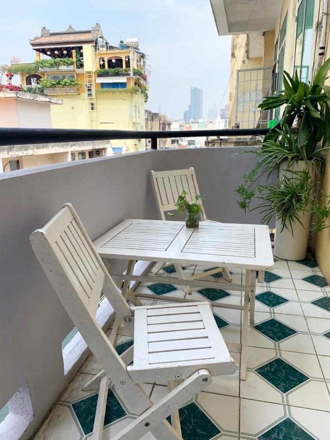 Ductaigallery's Apt-cozy-bui Vien St * Ho Chi Minh City