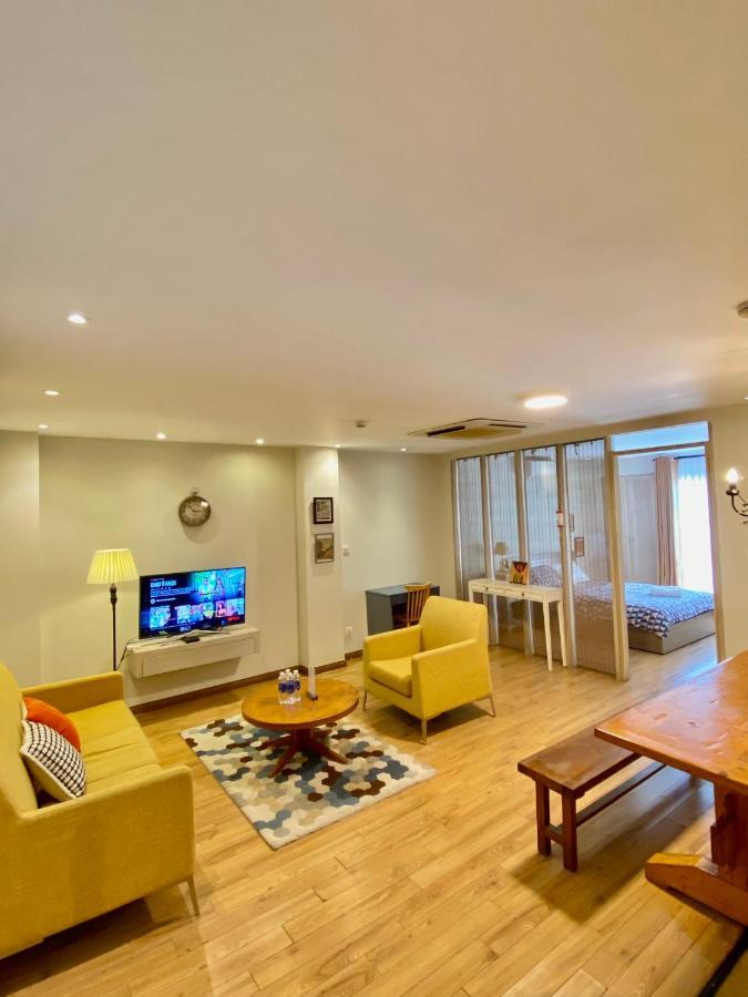 Aparthotel The Palmian Center Serviced