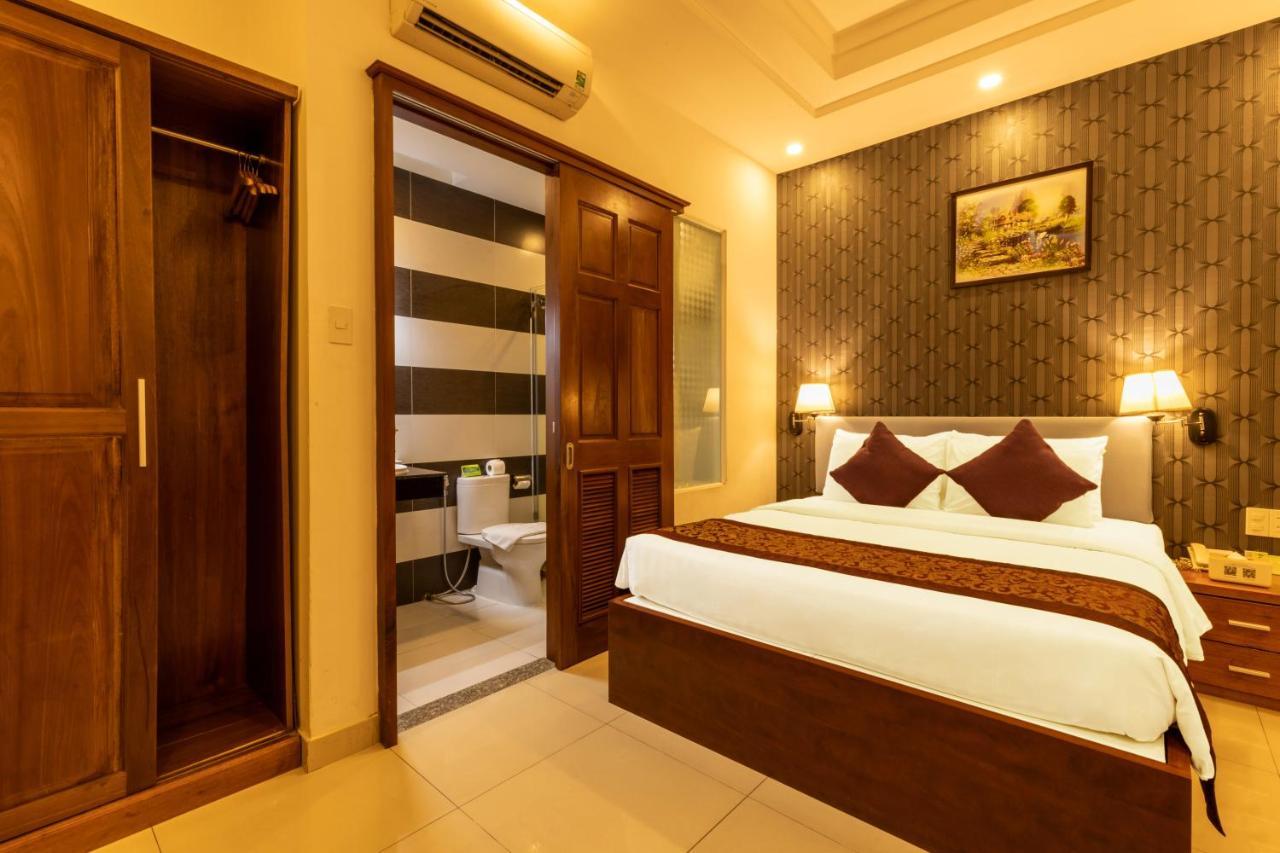 Hotel Airport Saigon - Gan Am Thuc Dem Cho Pham 3*