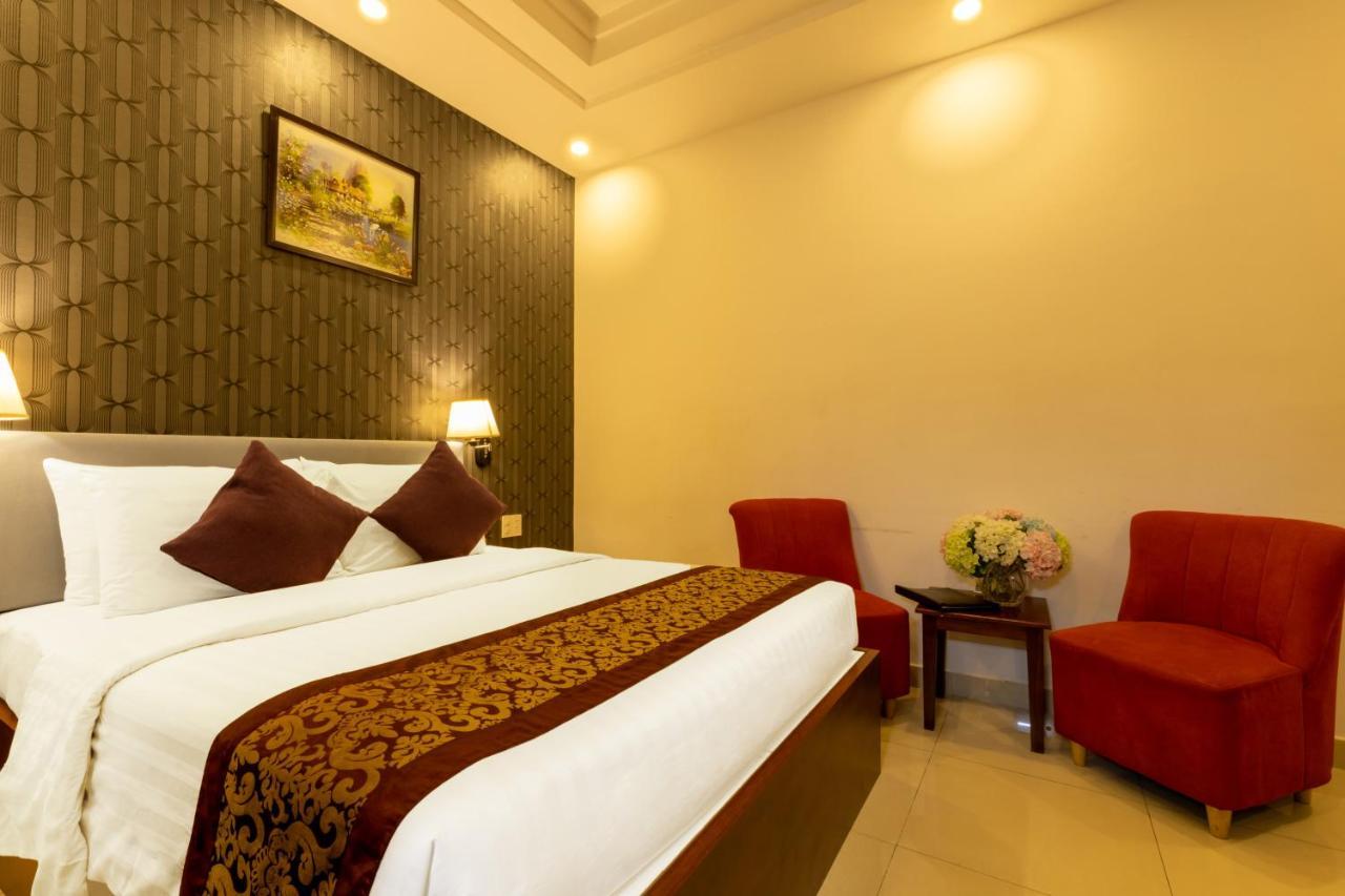 Hotel Airport Saigon - Gan Am Thuc Dem Cho Pham 3*
