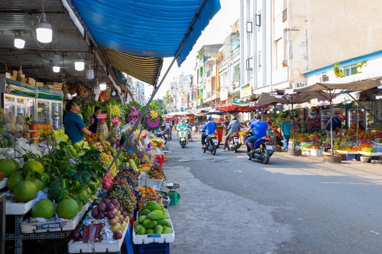 Airport Saigon - Gan Am Thuc Dem Cho Pham Hotel 3*