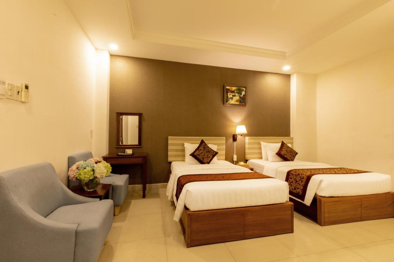 Hotel Airport Saigon - Gan Am Thuc Dem Cho Pham 3*